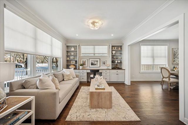 490 Jefferson Avenue, Glencoe, IL 60022