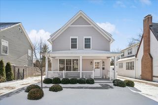 490 Jefferson Avenue, Glencoe, IL 60022