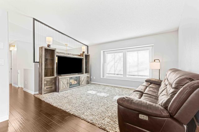 2918 Village Green Drive, Moorhead, MN 56560