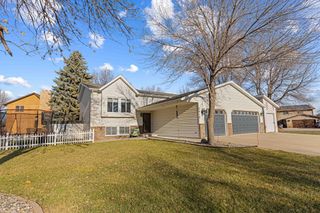 2918 Village Green Drive, Moorhead, MN 56560