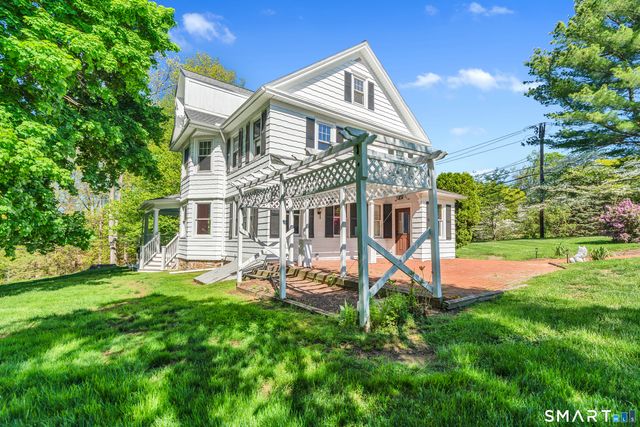 286 Daniels Farm Road, Trumbull, CT 06611