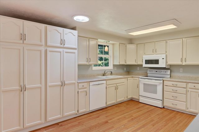 11325 E 45TH Ave, Spokane Valley, WA 99206