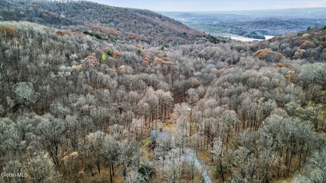 427 Gilchrist Hill Road, Hartford, NY 12838