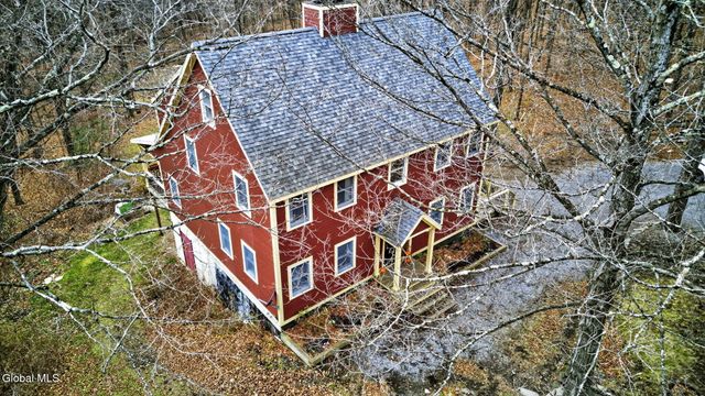 427 Gilchrist Hill Road, Hartford, NY 12838