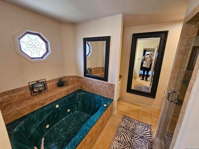 433 Las Brisas, Seguin, TX 78155