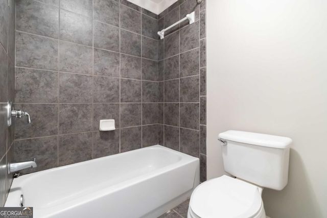 1529 Gilstrap Lane NW, Atlanta, GA 30318