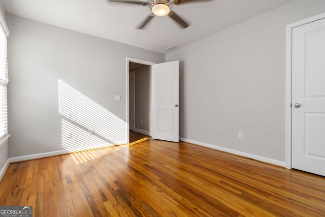 1529 Gilstrap Lane NW, Atlanta, GA 30318