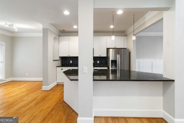 1529 Gilstrap Lane NW, Atlanta, GA 30318