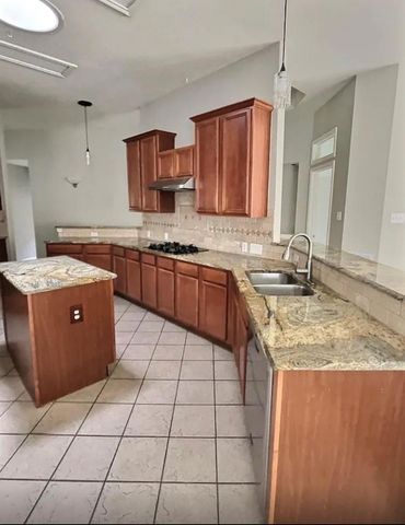 2107 Bent Tree CT, Round Rock, TX 78681