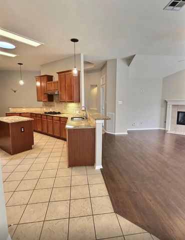 2107 Bent Tree CT, Round Rock, TX 78681