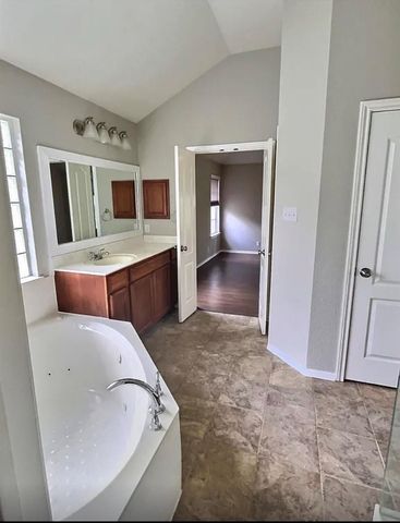 2107 Bent Tree CT, Round Rock, TX 78681