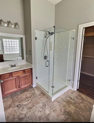 2107 Bent Tree CT, Round Rock, TX 78681