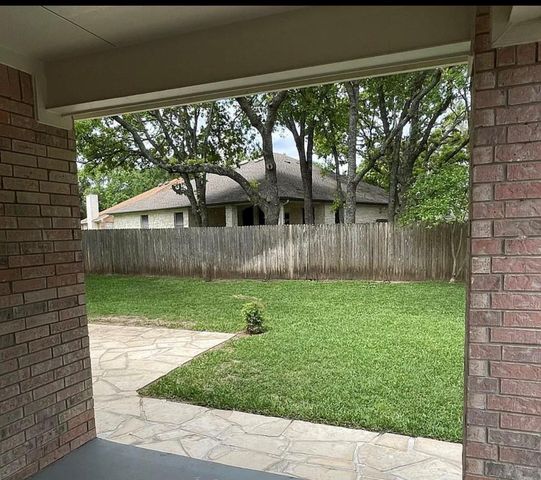 2107 Bent Tree CT, Round Rock, TX 78681
