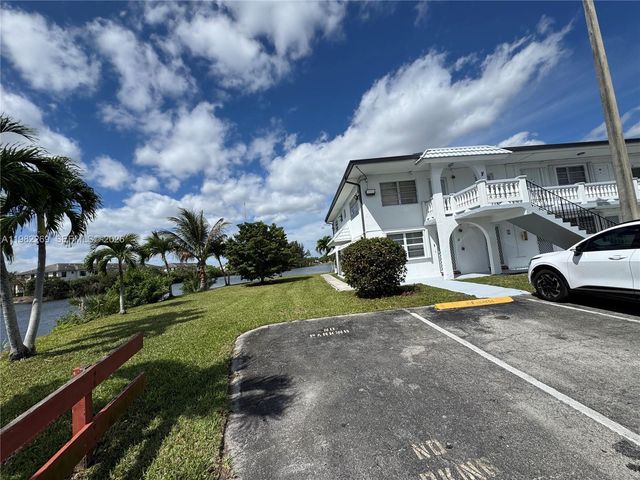 100 NE 203rd Ter 14, Miami Gardens, FL 33179