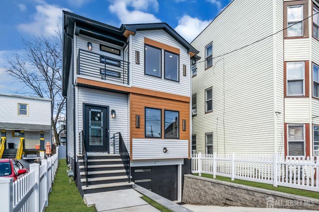 589 Elizabeth Street, Perth Amboy, NJ 08861