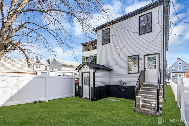 589 Elizabeth Street, Perth Amboy, NJ 08861