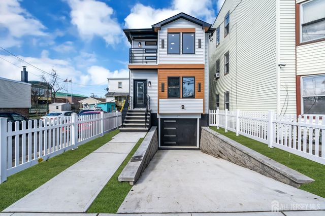 589 Elizabeth Street, Perth Amboy, NJ 08861