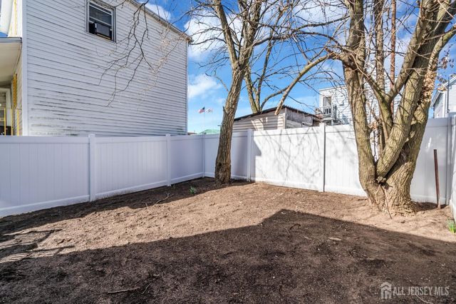 589 Elizabeth Street, Perth Amboy, NJ 08861