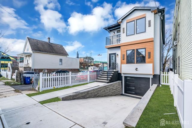 589 Elizabeth Street, Perth Amboy, NJ 08861