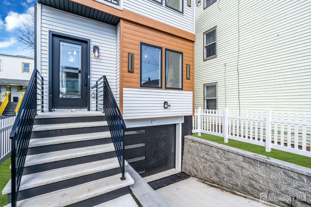 589 Elizabeth Street, Perth Amboy, NJ 08861