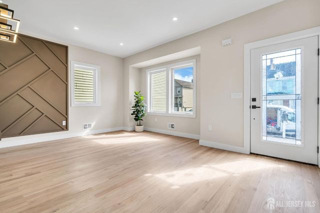 589 Elizabeth Street, Perth Amboy, NJ 08861