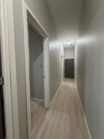 22 N Pulaski Road 1R, Chicago, IL 60624