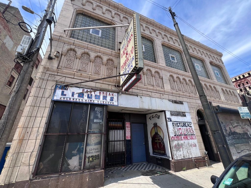 22 N Pulaski Road 1R, Chicago, IL 60624