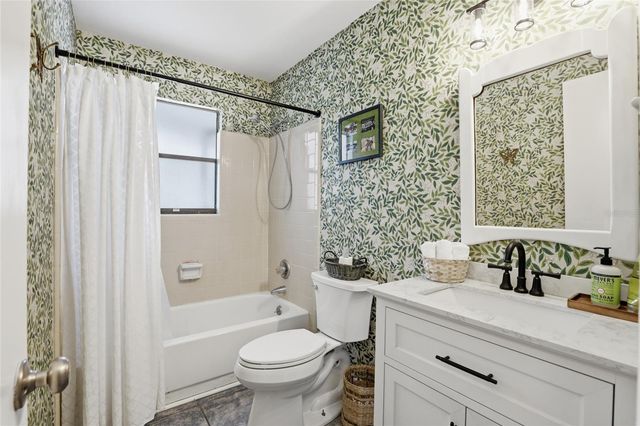 4321 NW 26TH TERRACE, Gainesville, FL 32605