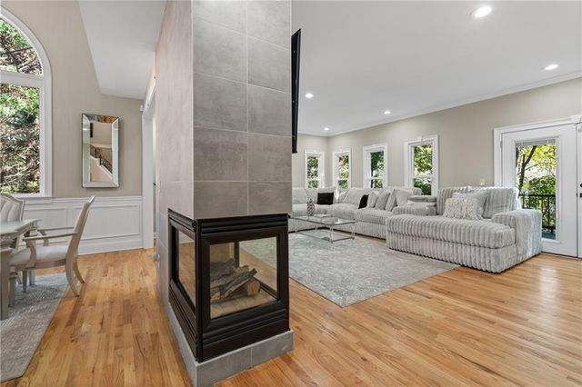 820 Glen Royal Drive, Roswell, GA 30076