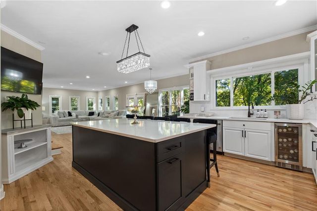 820 Glen Royal Drive, Roswell, GA 30076