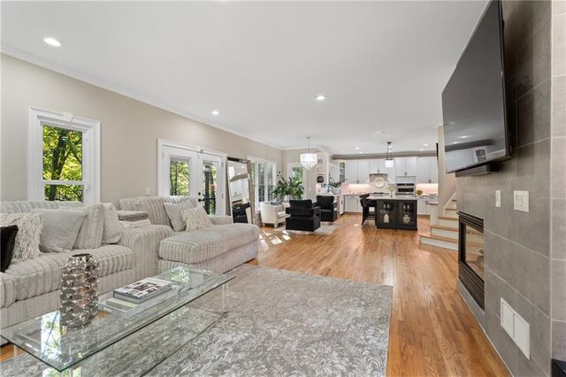 820 Glen Royal Drive, Roswell, GA 30076