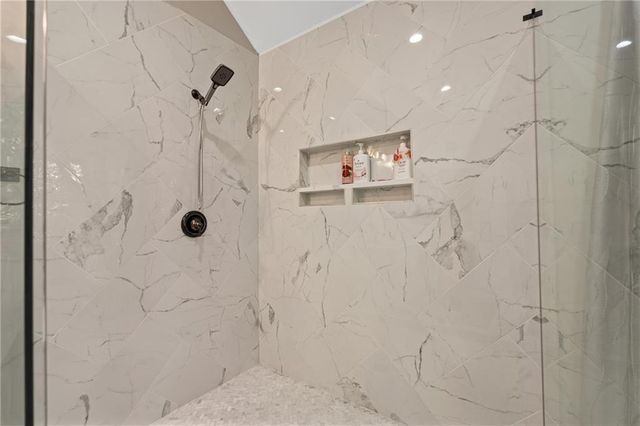 820 Glen Royal Drive, Roswell, GA 30076