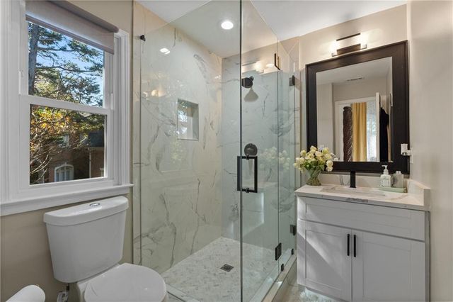 820 Glen Royal Drive, Roswell, GA 30076