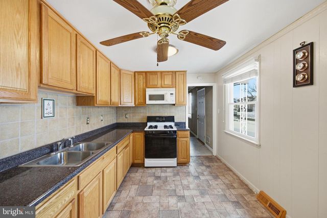 3413 YARDLEY DR, Baltimore, MD 21222