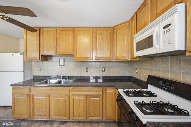 3413 YARDLEY DR, Baltimore, MD 21222