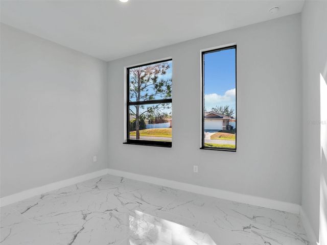 1423 NW 20TH TERRACE, Cape Coral, FL 33993