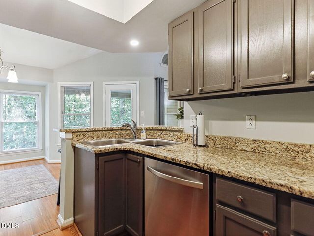 117 Abingdon Court, Cary, NC 27513