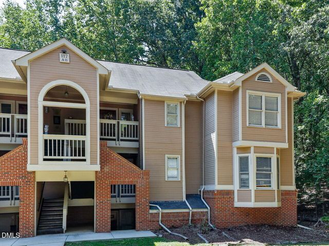 117 Abingdon Court, Cary, NC 27513