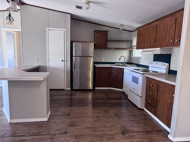 218 Northlawn, Montgomery, TX 77316