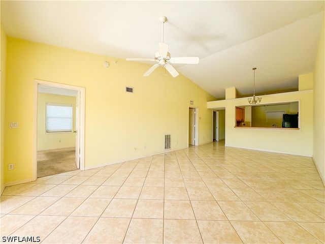 3250 Cypress Glen WAY 424, Naples, FL 34109