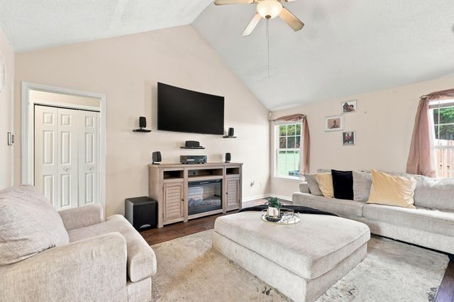528 Belcher Home Place, Boiling Springs, SC 29316