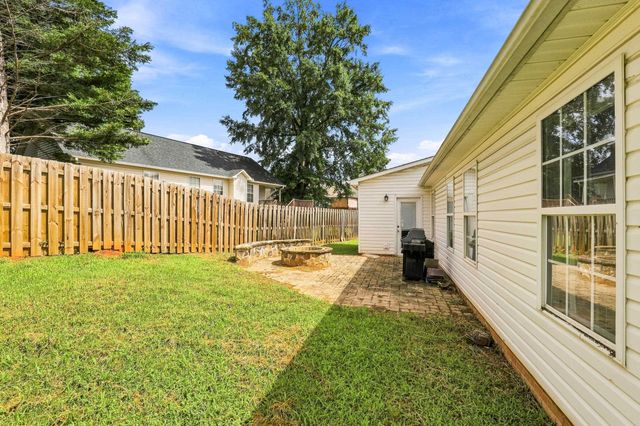528 Belcher Home Place, Boiling Springs, SC 29316