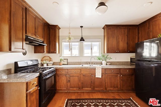 3435 Plata Street, Los Angeles, CA 90026