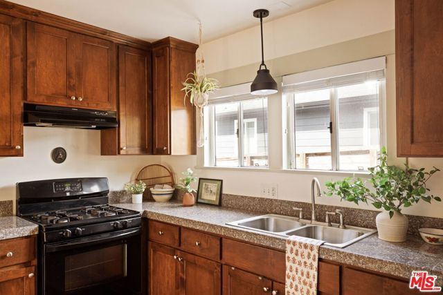 3435 Plata Street, Los Angeles, CA 90026