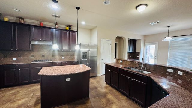 4416 Pasada LN, Round Rock, TX 78681