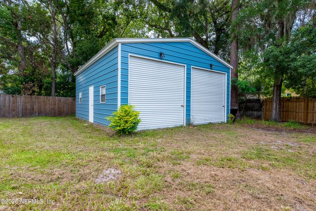 511 E WASHINGTON Street, Starke, FL 32091