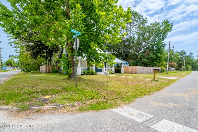 511 E WASHINGTON Street, Starke, FL 32091