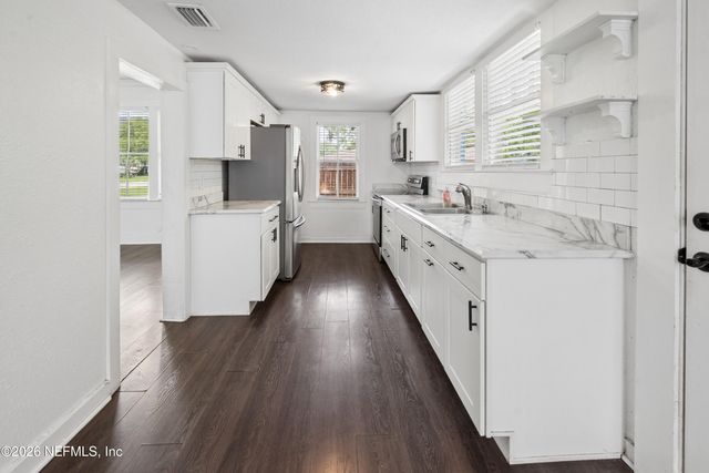 511 E WASHINGTON Street, Starke, FL 32091