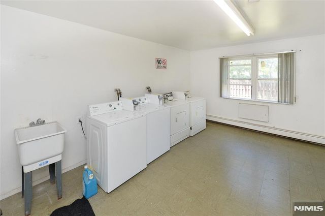 729 10th Street 2F, Secaucus, NJ 07094