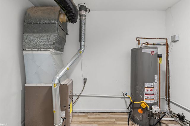 802 Mckeighan Avenue, Flint, MI 48507